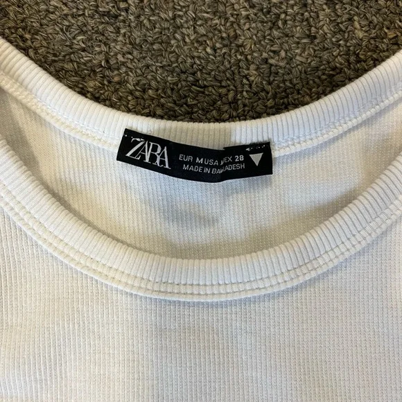 Bundle of Two Zara Tanks - Picture 7 of 10